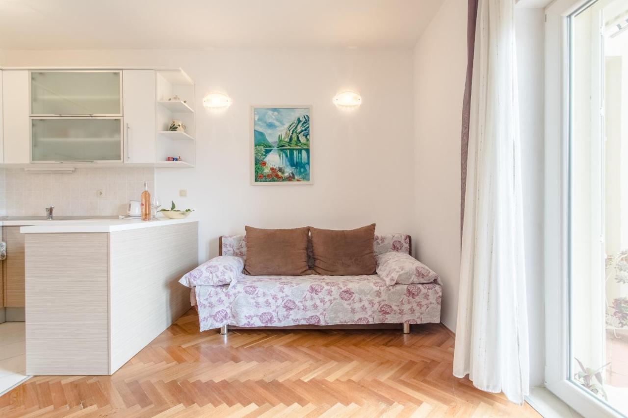 Apartments Kadenca Omiš Buitenkant foto