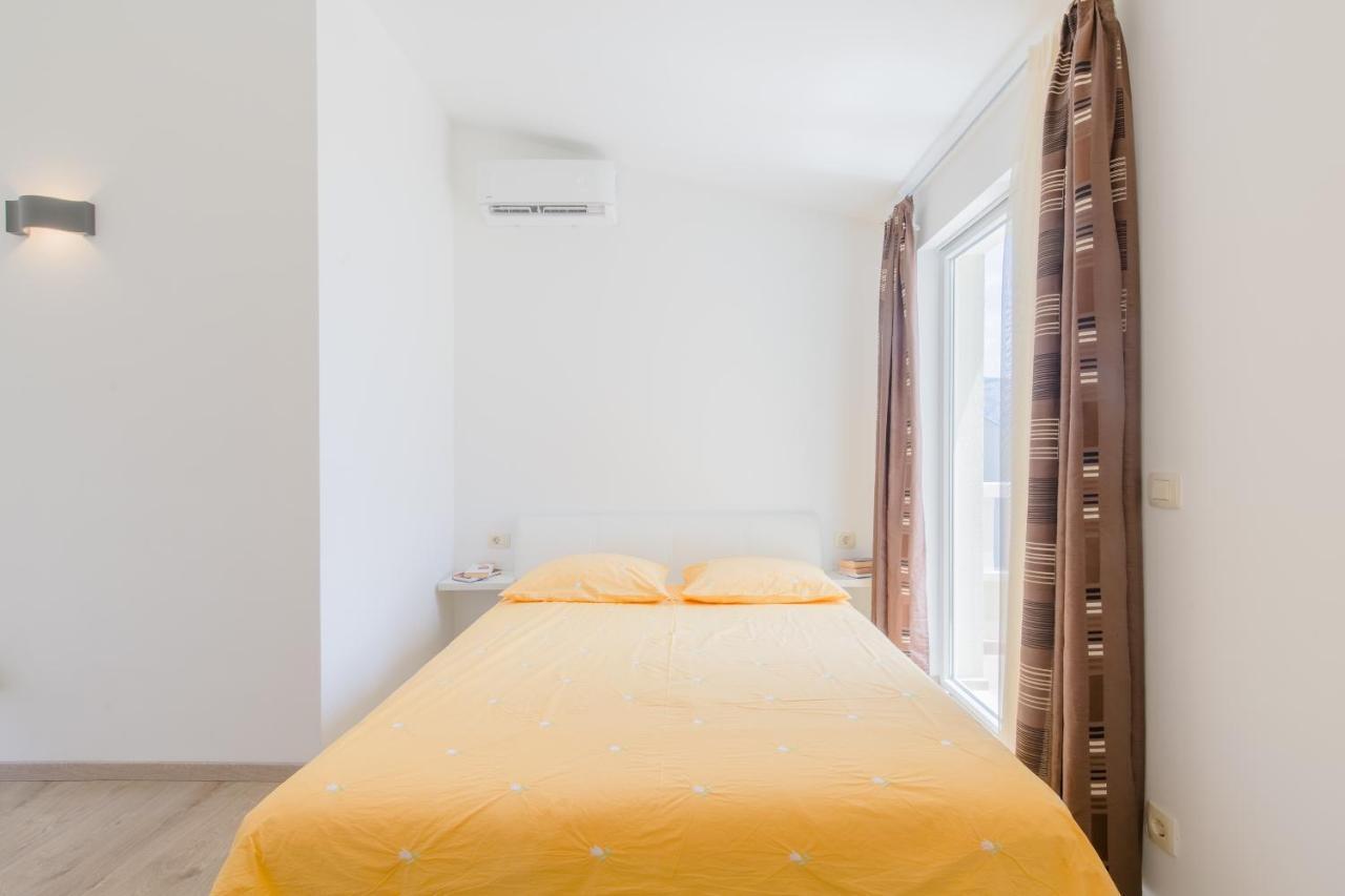 Apartments Kadenca Omiš Buitenkant foto