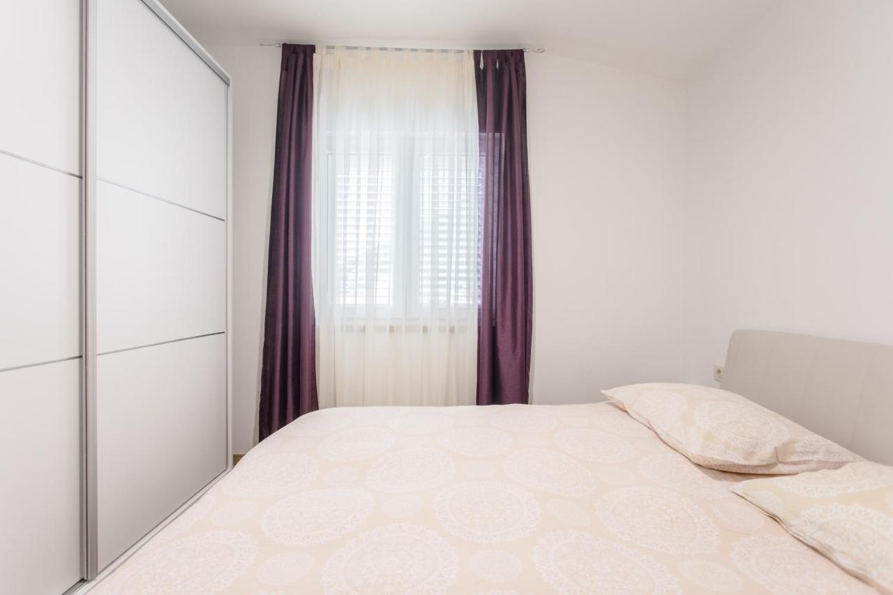 Apartments Kadenca Omiš Buitenkant foto