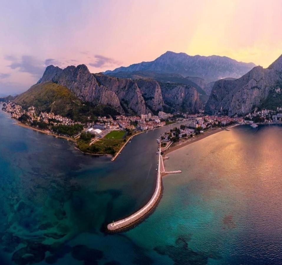 Apartments Kadenca Omiš Buitenkant foto