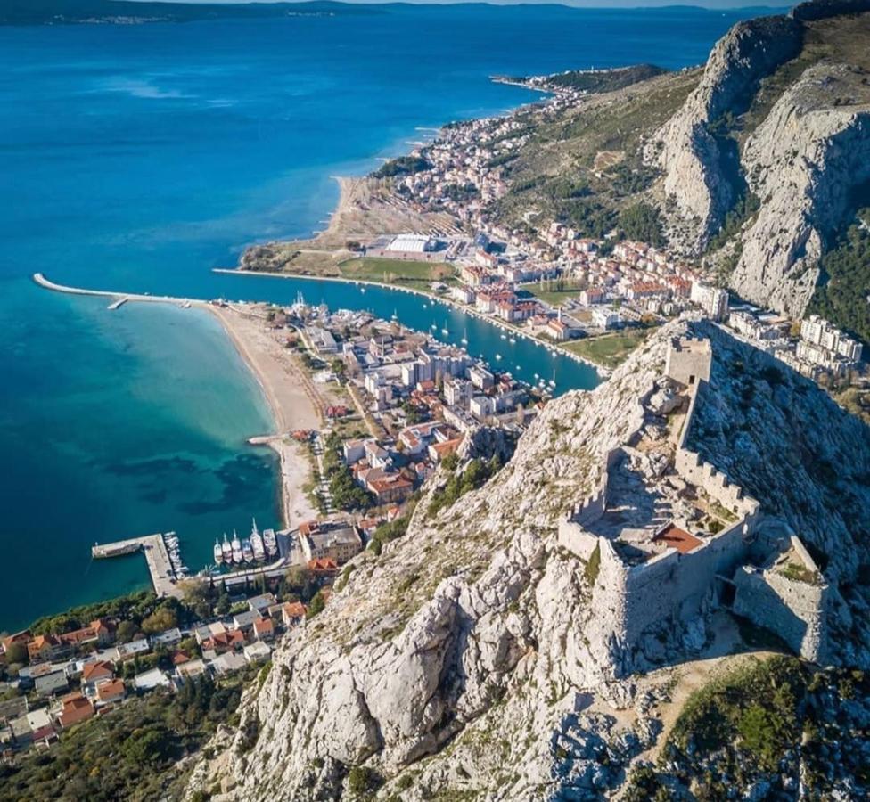 Apartments Kadenca Omiš Buitenkant foto