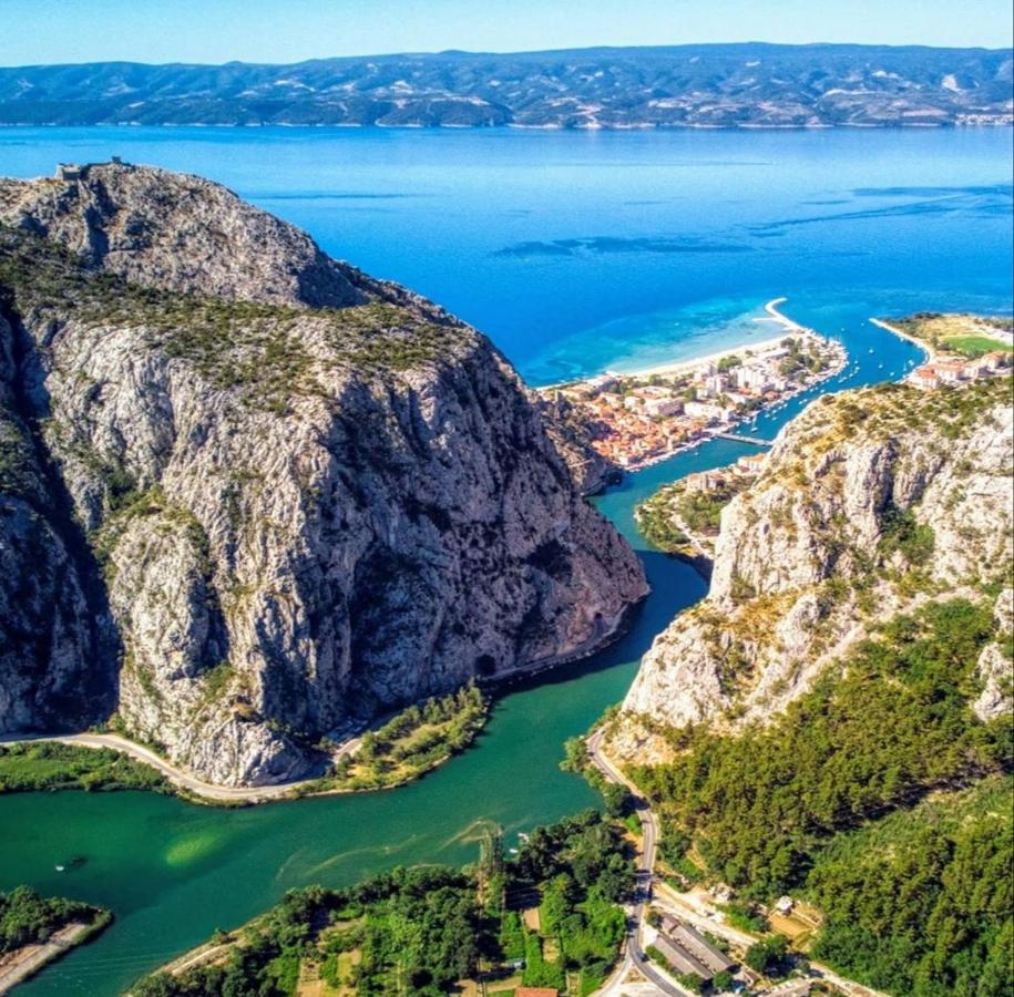 Apartments Kadenca Omiš Buitenkant foto