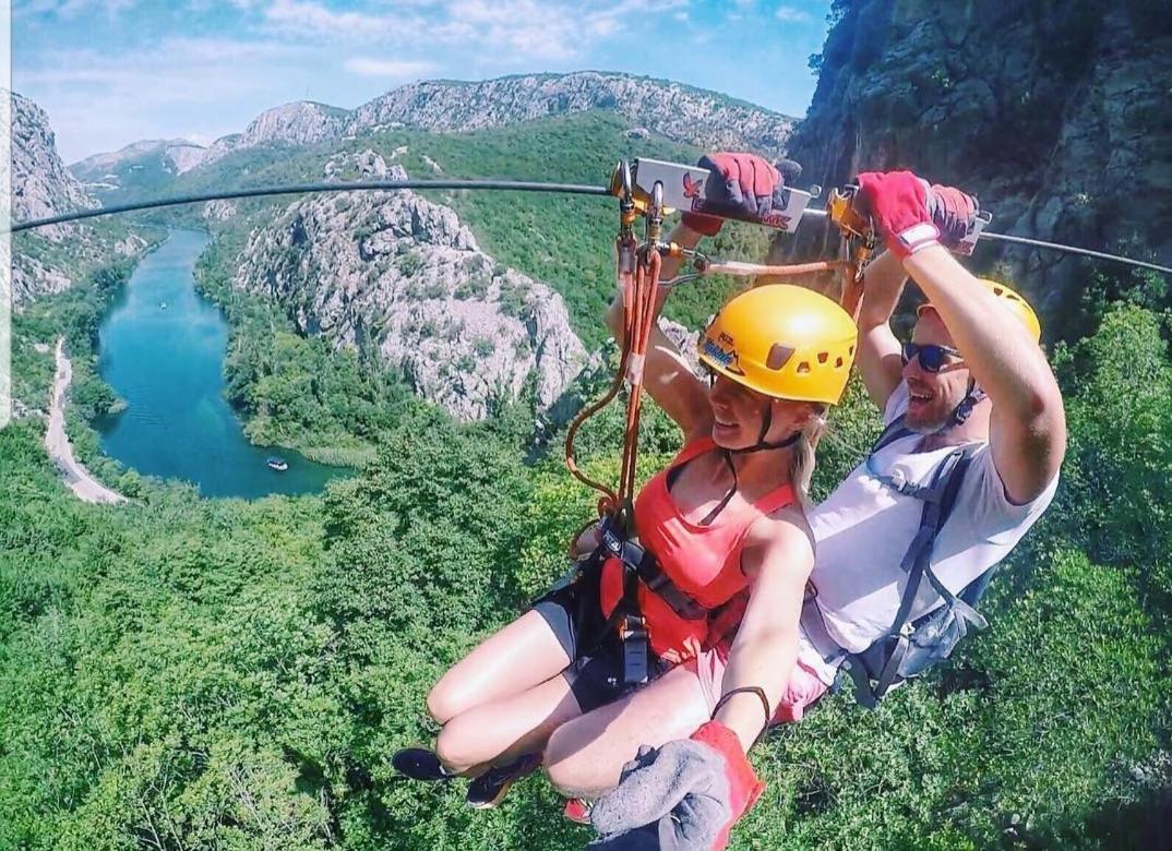 Apartments Kadenca Omiš Buitenkant foto